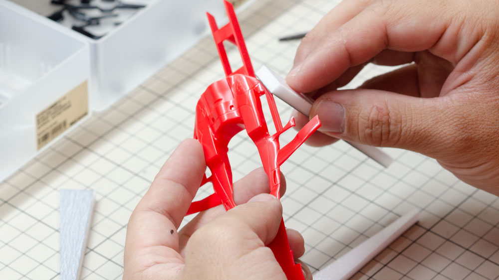 Building the TAMIYA SF70H No.02